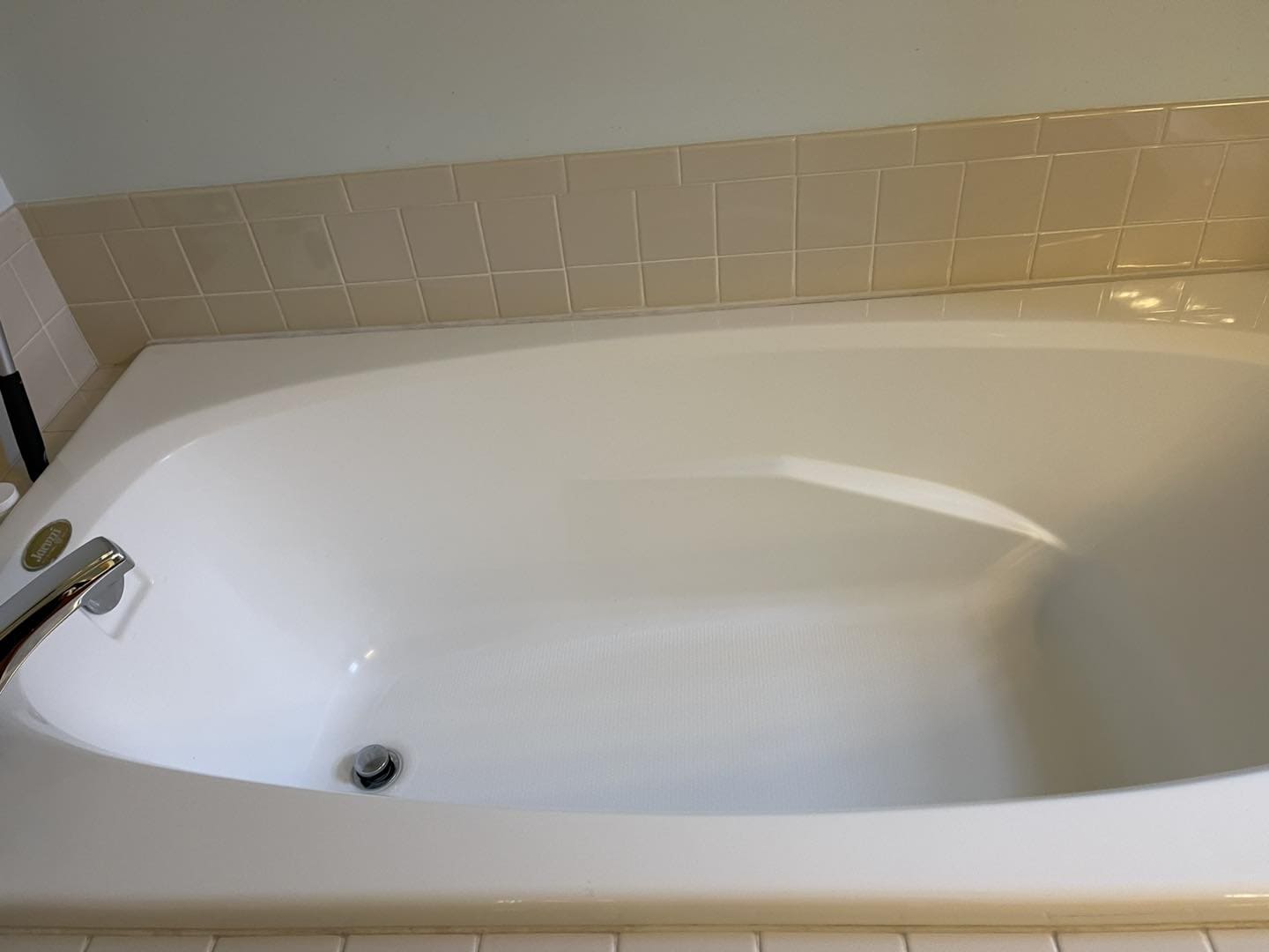 Clean Bathtub