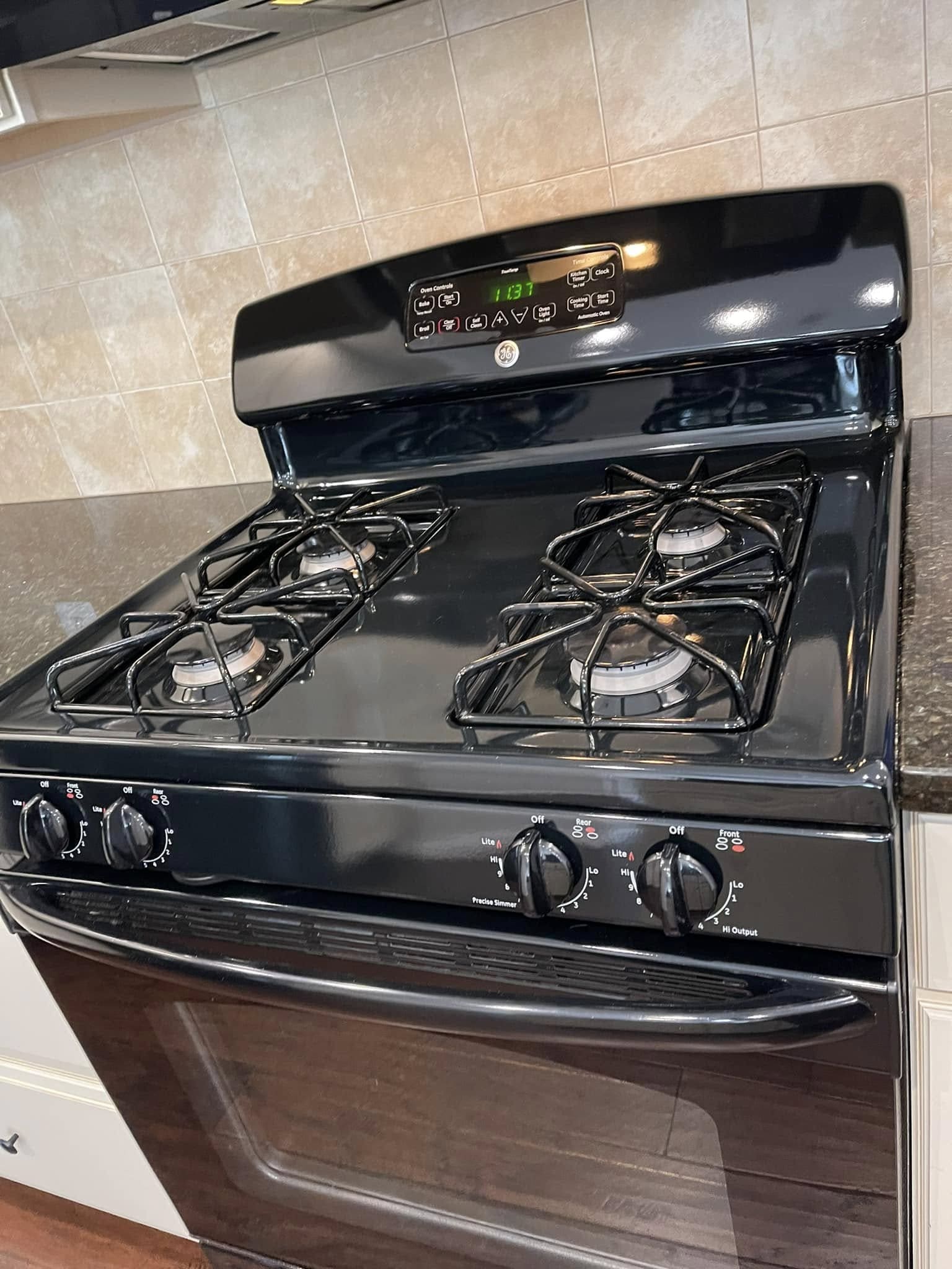 Clean Kitchen Detail
